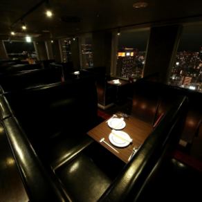 【중앙 소파석】전석에서 야경을 보실 수 있습니다☆