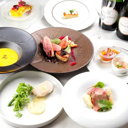 Includes one drink! 10-course meal including roasted duck breast with foie gras ≪L'Abeille Course≫ 8500 yen