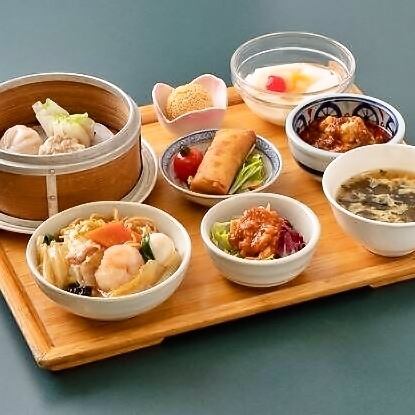 人気メニューを少しずつ味わえて好評の『ほのぼの定食』