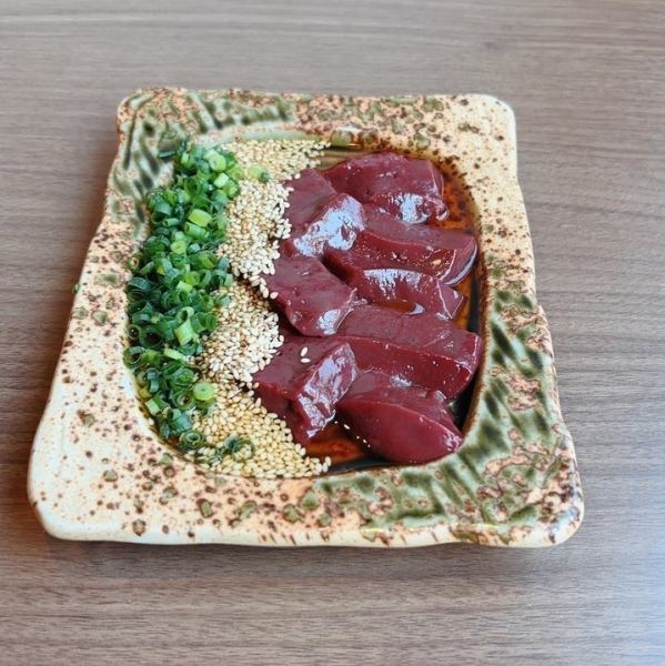 臭みがなくとてもフレッシュ！焼牛レバー◎