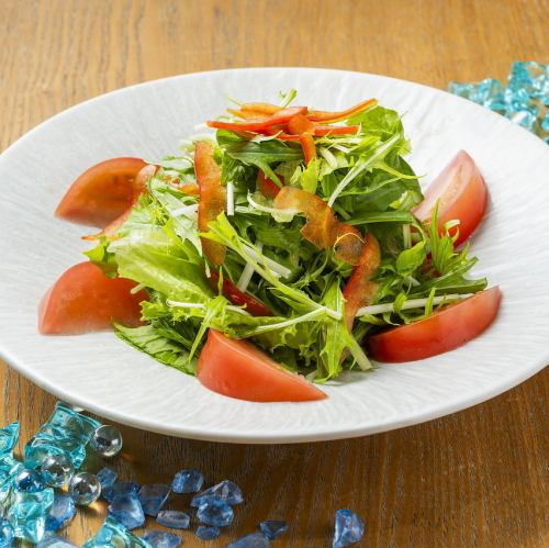 Oita Prefecture frills and leaf salad