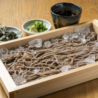 Morisoba (Japanese style soba noodles) with Momotaro seaweed and Beppu Sakura hot spring water in soba sauce