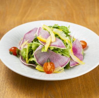 Oita Prefecture frills and leaf salad