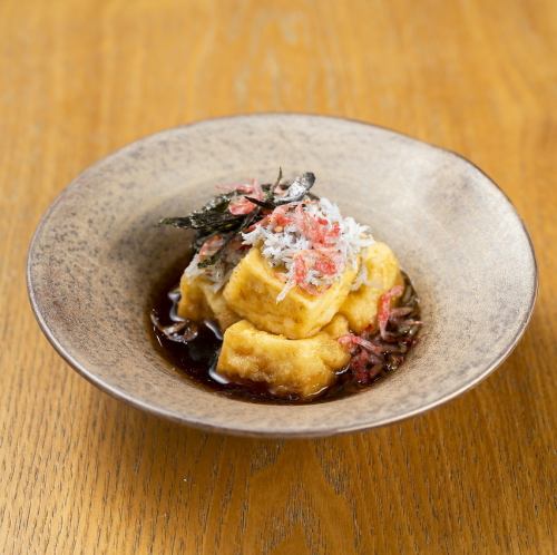 Deep-fried tofu with Beppu Sakura hot spring water dashi silver sauce
