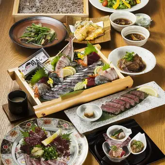 [Banri] Course with whole sashimi, horse sashimi, wagyu beef, and 12 other dishes + all-you-can-drink