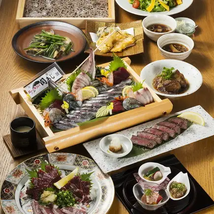 【萬里】姿造里、馬刺し、和牛他12品+飲放付コース