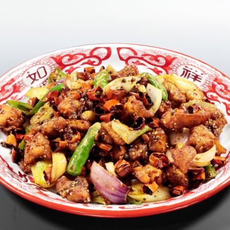 Authentic Chongqing chicken stir-fried with Japanese pepper and chili pepper