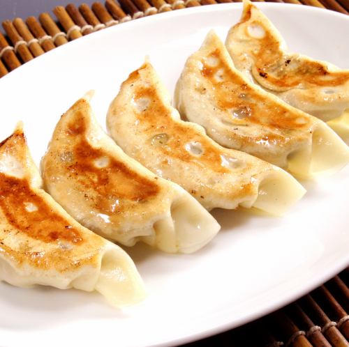 Fried dumplings/Shaolongbao