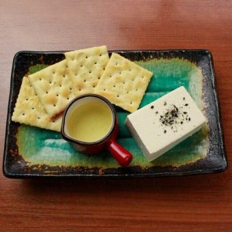自家製 白胡麻チーズ豆富