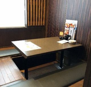 少人数飲み会にもぜひ！おつまみメニューからがっつりメニューまで品数が充実◎お酒も種類豊富です！