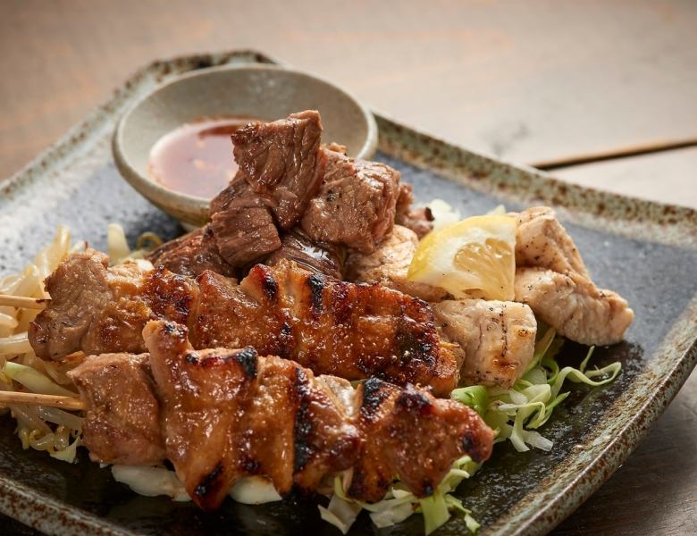 Our prized charcoal-grilled meat! Assortment of three kinds: Tokyo X, skewered pork belly, and Angus beef