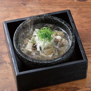 Beef tendon stewed with salt and tofu