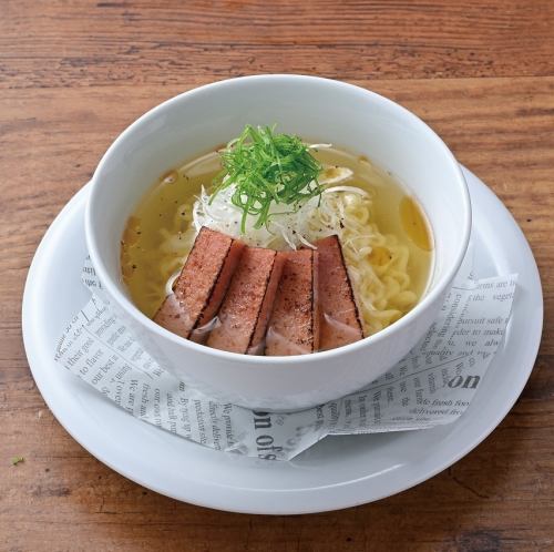 Salty pork ramen