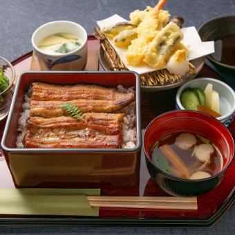 うな重御膳　【上】　セット　＜うな重だけでなく天ぷら、茶碗蒸しも楽しめる＞