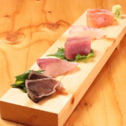 Assorted sashimi