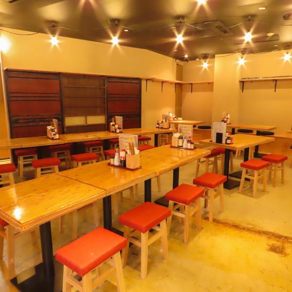 【接待などに◎】当店では様々なシーンに最適なお席をご用意しております。飲み会、女子会、接待、大人数での会社宴会などにも対応可能です◎雰囲気抜群の居酒屋で、ごゆっくりとお寛ぎ頂きながら、自慢の料理を心ゆくまでお愉しみください。