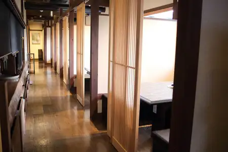 お客様にニーズに合わせてお席の準備を致します♪