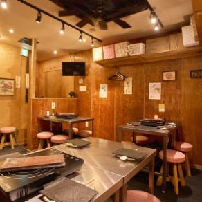 【宴会に◎】最大8名様用のテーブルあり！！飲み放題付きコースをご用意しており、友人との飲み会や会社の宴会などにピッタリ！！