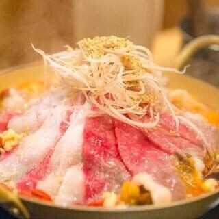 【大人気！】薬膳が染み渡る当店名物　うしなべコース《90分飲み放題付》5000円(税込)