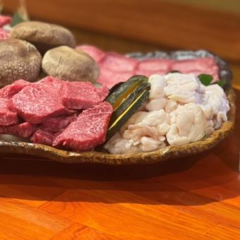 仅限食物【仅限牛肉套餐】排骨、草莓、牛内脏等10道菜品5,000日元（含税）