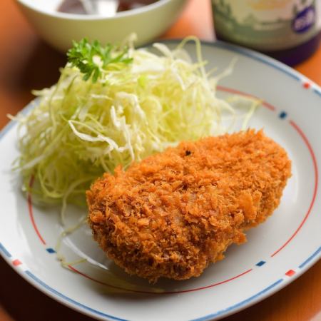 Introducing the cooking process of our proud Menchi-katsu!