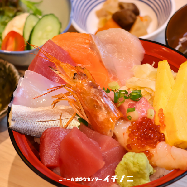 厳選１０種の三陸海鮮丼や、三陸カキフライ御膳など、自慢の定食メニューを終日ご提供♪