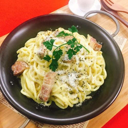 Homemade bacon carbonara (for 2 people)