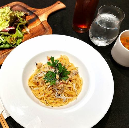 シラスとアサリのボンゴレビアンコ