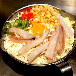 Our proud okonomiyaki brings out the natural sweetness of the ingredients!