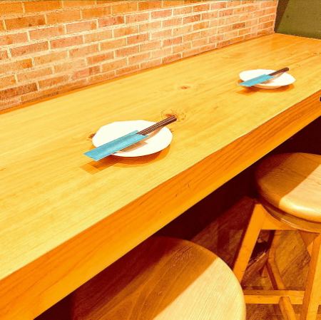 お仕事帰りにお一人でフラッと立ち寄れる雰囲気です♪デートやお一人様に人気です。
