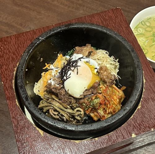 石焼ビビンバ