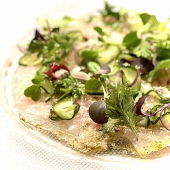 [Carpaccio of fresh fish sent directly from the production area: 1300 yen ~ (varies depending on the fish provided)]