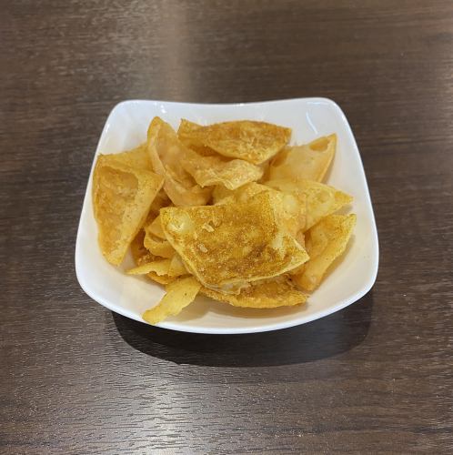 카레 맛의 파리 파리