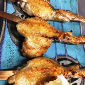 Grilled chicken wings (1 piece)