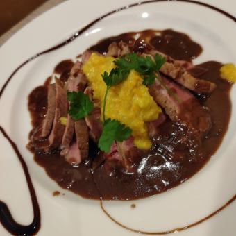 【パーティコース5000円(税込)2名様～】大皿料理 全5品（メインと2種類のパスタが楽しめる）