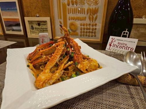 ディナー時のアラカルトのお料理のご紹介🍽️

パスタ
【ワタリガニと宮崎県産ほうれん草ときのこのトマトクリームリングィネ】

ワタリガニを豪快に使用したトマトクリームリングィネです。🦀

カニの濃厚な旨みと優しいほうれん草の風味が詰まったソースは、リングィネと絡めるのはもちろん、そのままでも楽しめる奥深いお味です。

是非お楽しみ下さい！

@bistro_incontro 

⚪︎TEL
047-432-1750

⚪︎住所
千葉県船橋市本町１‐１４‐９

⚪︎営業時間
火曜日
18:00～23:00 （料理L.O. 22:00）
水～金
12:00～15:00 （料理L.O. 14:00）/18:00～23:00 （料理L.O. 22:00）
土、日、祝日
11:30～15:00 （料理L.O. 14:00）/18:00～23:00 （料理L.O. 22:00）

定休日：月曜日、第1第3火曜日定休
月曜日が祝日の場合、翌火曜日がお休み

#ビストロインコントロ #船橋ランチ #船橋ディナー #船橋グルメ #イタリアン