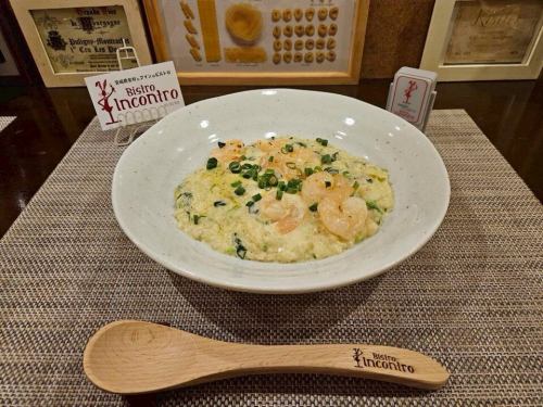 Introducing our à la carte dinner menu 🍽️

risotto
[Shrimp, Miyazaki rice, Kyushu-grown barley, and Miyazaki-grown spinach cheese cream risotto]

This risotto is made with rice (Hinohikari variety) and spinach from Miyazaki Prefecture, along with rolled barley from Kyushu, using plenty of the blessings of Kyushu.

The gentle and mellow flavor of cheese and cream makes it the perfect way to finish off your meal 🧀

Please enjoy!

@bistro_incontro

⚪︎TEL
047-432-1750

⚪︎Address
1-14-9 Honmachi, Funabashi City, Chiba Prefecture

⚪︎Business hours
Tuesday
18:00~23:00 (Last orders for food 22:00)
Wednesday~Friday
12:00~15:00 (Last order 14:00) / 18:00~23:00 (Last order 22:00)
Saturdays, Sundays, and holidays
11:30~15:00 (Last order 14:00) / 18:00~23:00 (Last order 22:00)

Closed: Mondays and the first and third Tuesdays of every month
If Monday is a public holiday, the following Tuesday will be closed

#BistroInContro #FunabashiLunch #FunabashiDinner #FunabashiGourmet #Italian