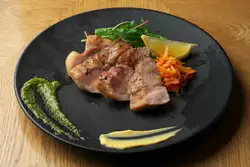 極上茶美豚肩ロースのグリル