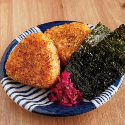 Charcoal grilled rice balls