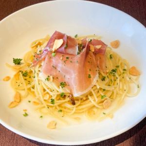オイルパスタ