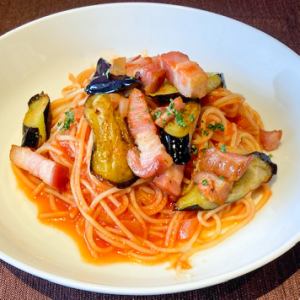 トマトパスタ