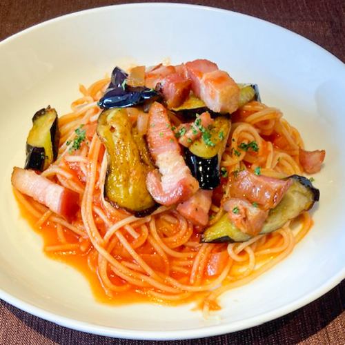 トマトパスタ