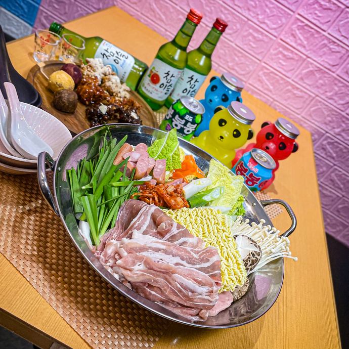 ⭐︎ Wonderful free download available from Caroline True records