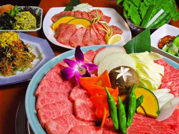 厳選した素材を使用。お肉は全て自慢の逸品です。