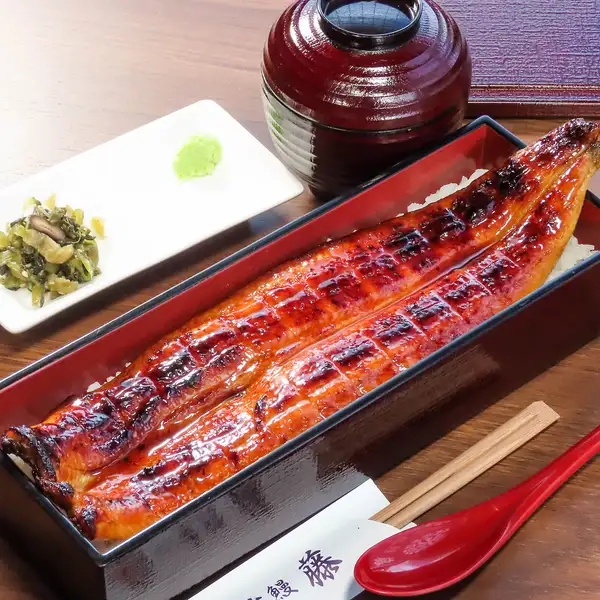 【パリッとした歯ごたえ】《極上》関西風地焼き日本鰻一本重 醤香焼き◆吸物・香物付