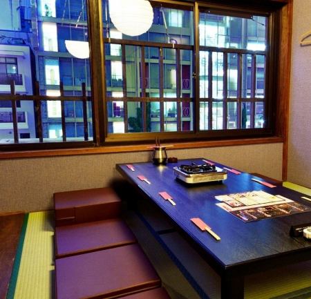 人気の道頓堀川の夜景を望める大人気のカップルシート個室！