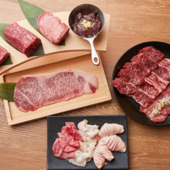 『王道コース』当店名物の厚切りシリーズを含む全13品【生付き2時間飲み放題付】