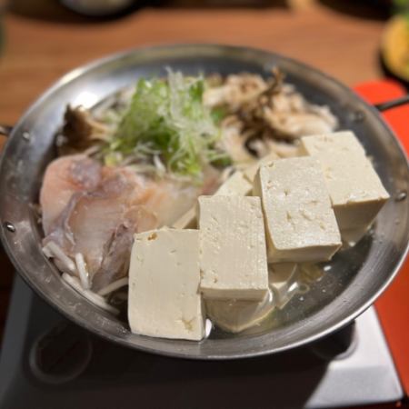 蘑菇安康鱼汤豆腐