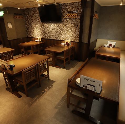 門前仲町駅近の広々店内でゆったり宴会