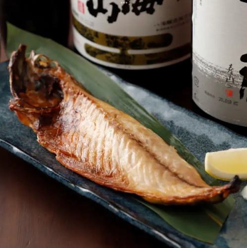 門前仲町で楽しむ鮮度抜群の海鮮と種類豊富な日本酒を堪能する豪華海鮮づくし